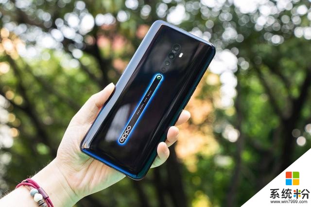 OPPOReno3攜雙模5G芯片亮相，幾大重磅升級圈粉無數(6)